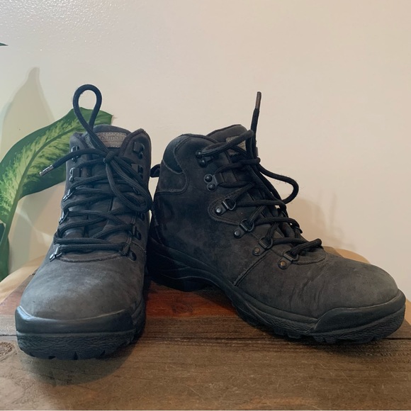 Columbia Men’s Cold Creek Leather Boots - Picture 4 of 14